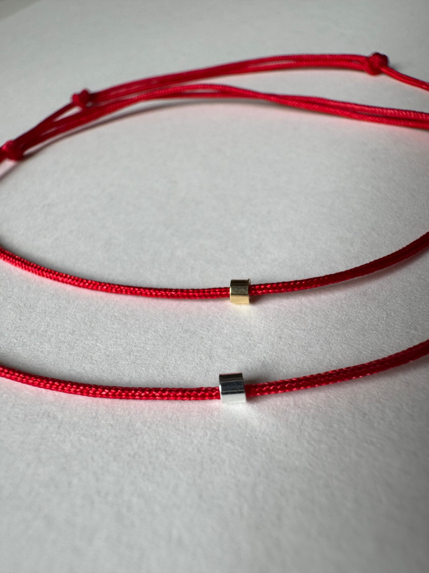 Minimal silver bead bracelet