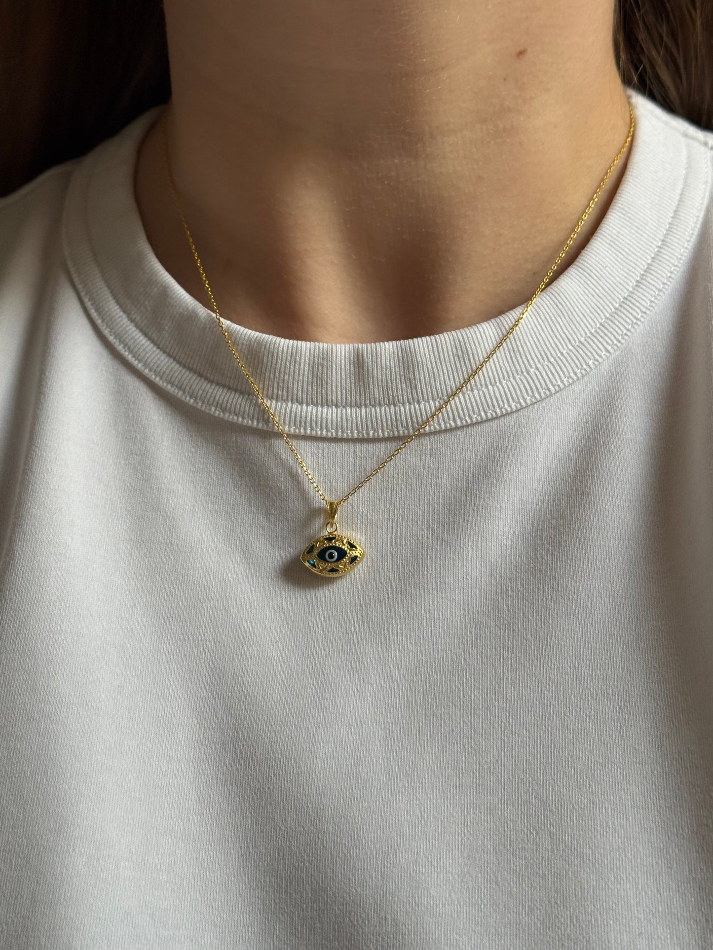 Vintage oval evil eye necklace