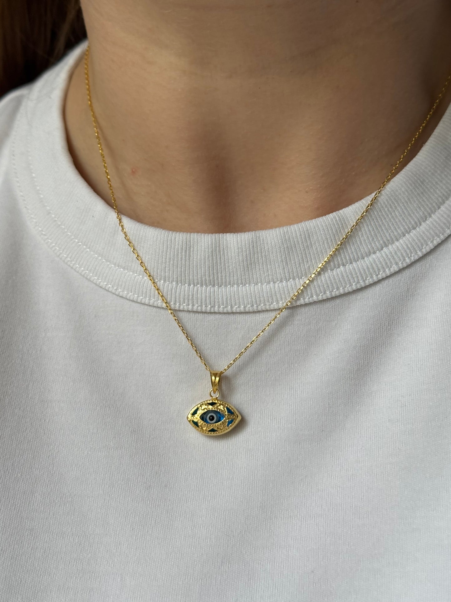 Vintage oval evil eye necklace