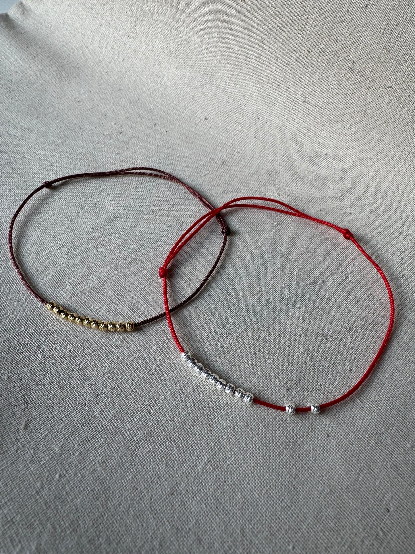 Minimal 11 Bead Red String Bracelet