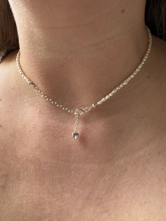 Freshwater pearl choker necklace