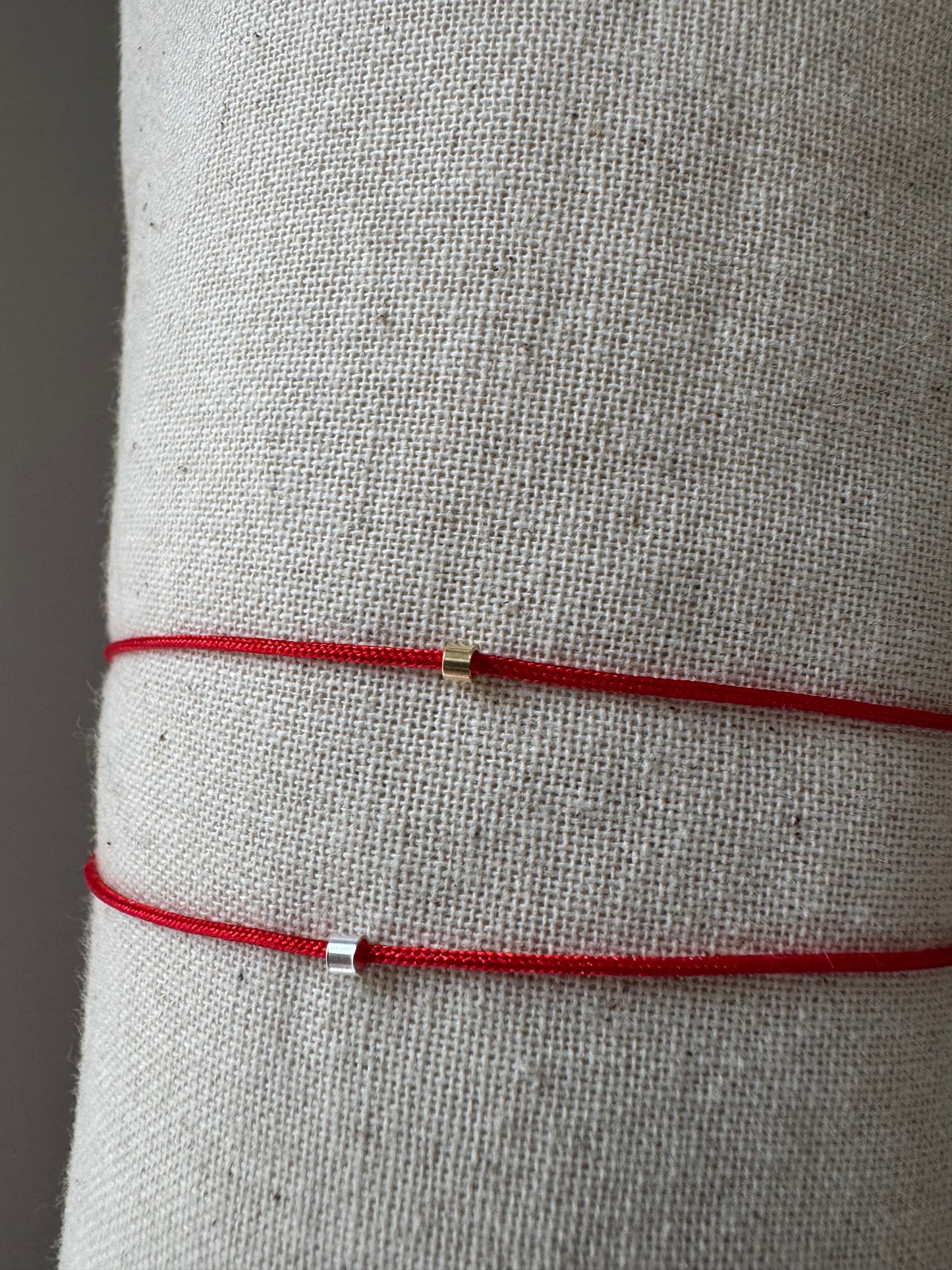 Minimal silver bead bracelet